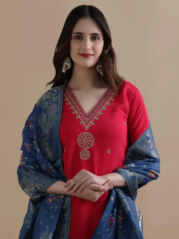 Red_Jaipur_Kurti_Embroidered_Chanderi_Cotton_Ethnic_Motifs_Kurta_Sets_With_Dupatta