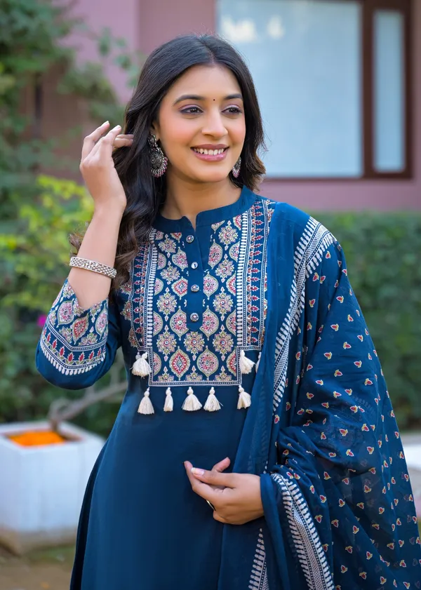 Multicolour_Festive_Rust_Red_Embroidered_Kurta_Set_With_Matching_Dupatta
