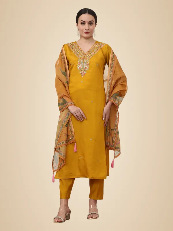 Yellow_Jaipur_Kurti_Floral_Printed_Anarkali_Poly_Chiffon_Flared_Kurta_And_Churidar_Sets