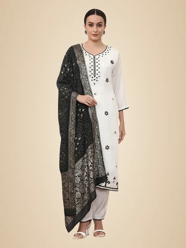 Black_Jaipur_Kurti_Embroidered_Pure_Silk_Solid_Kurta_Sets_With_Dupatta