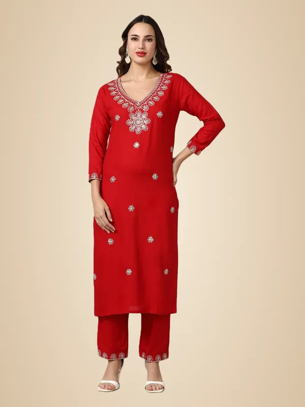 Maroon_Jaipur_Kurti_Embroidered_Floral_Straight_Kurta_Sets