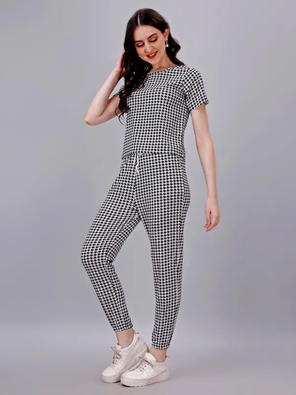 Black_Premium_Blend_Co-Ord_Set_For_Women_Adults