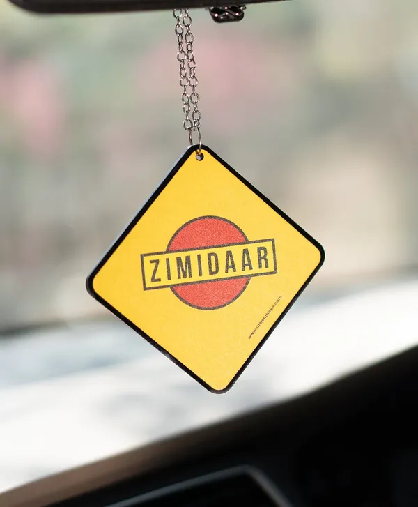 Zimidaar_Car_Hanging