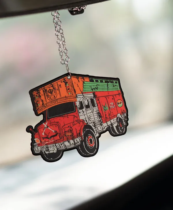Truck_Car_Hanging