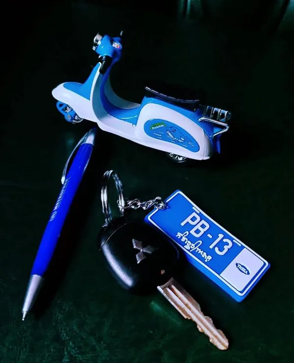 Keychains_Set_Of_7