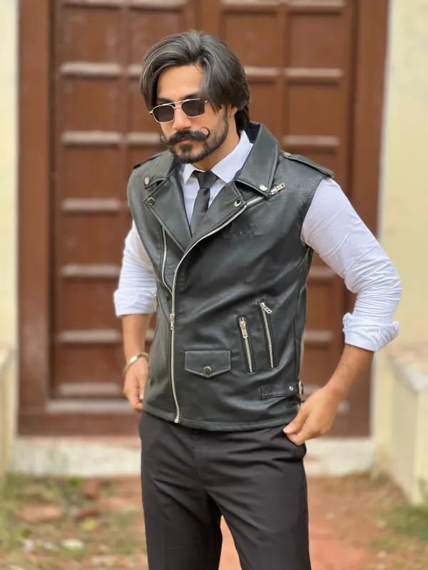 Bikers_Sleeveless_Leather_Jacket_Black_Vegan
