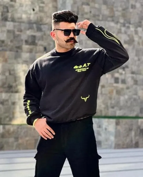 G_O_A_T_Sweatshirt_Neon_Green