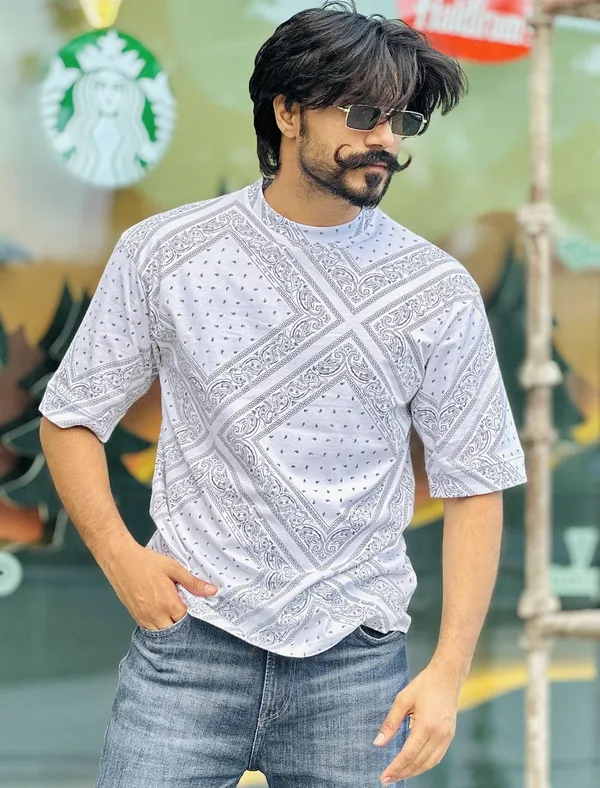 Bandana_Print_White_Uni_Drop_T-Shirt