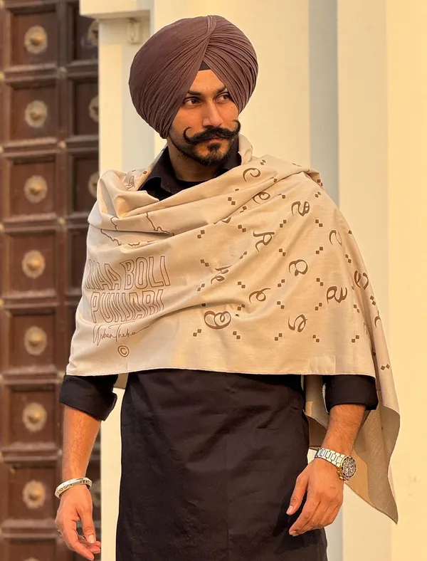 Maa_Boli_Designer_All_Weather_Stole_Skin_Shade