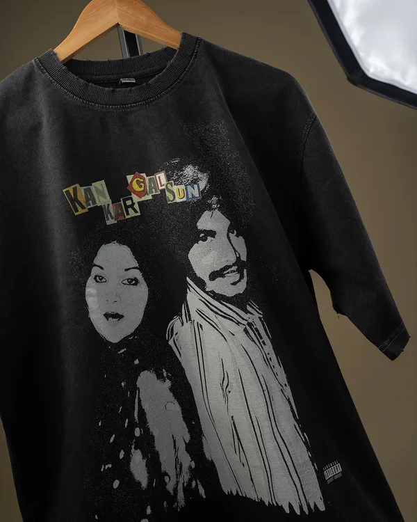 Chamkila_Kan_Kar_Gal_Sun_T-Shirt