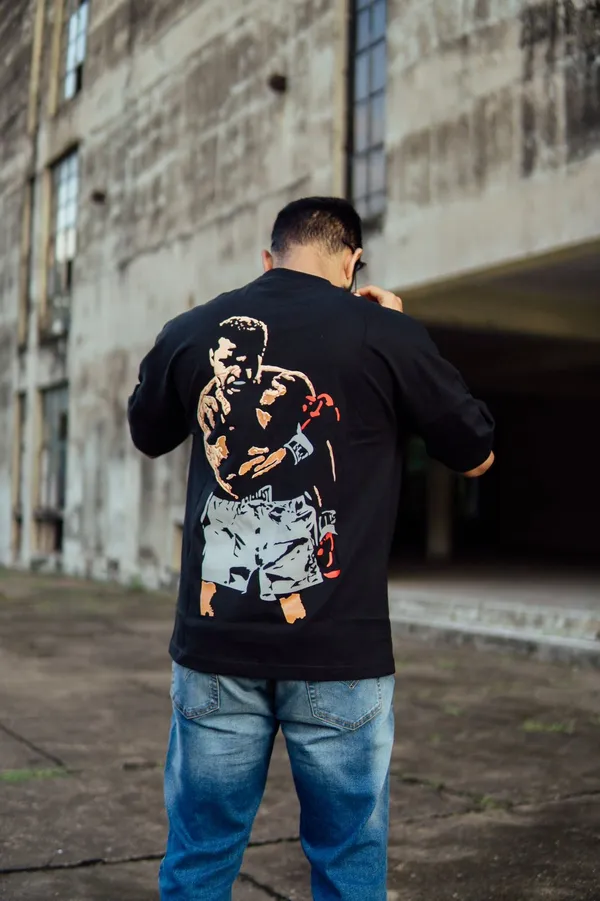 Rise_Roar_Muhammad_Ali_T-Shirt