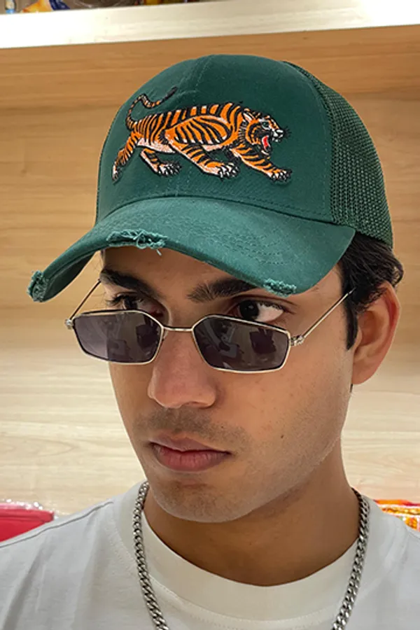 Green_Claw_Distressed_Cap