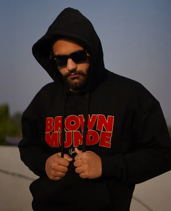 Brown_Munde_Hoodie_|_Black