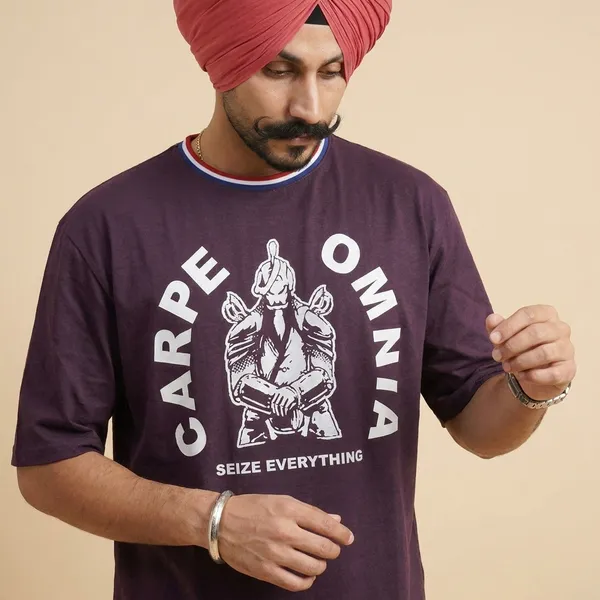 Carpe_Omnia_T-Shirt_|_Purple