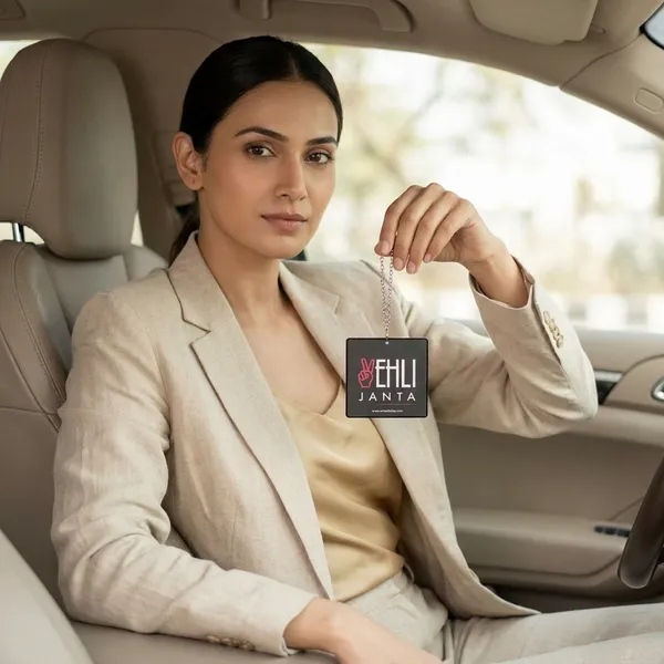 Vehli_Janta_Car_Hanging