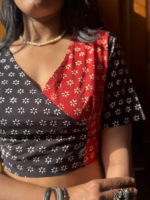 Black_Maroon_Flower_Print_Readymade_Cotton_Printed_And_Plain_Blouses_For_Women