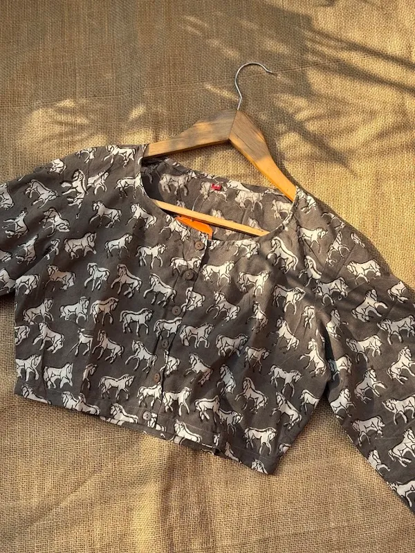 Dabu_-_Gray_Horse_motifs_Handblock_Readymade_Cotton_Blouses