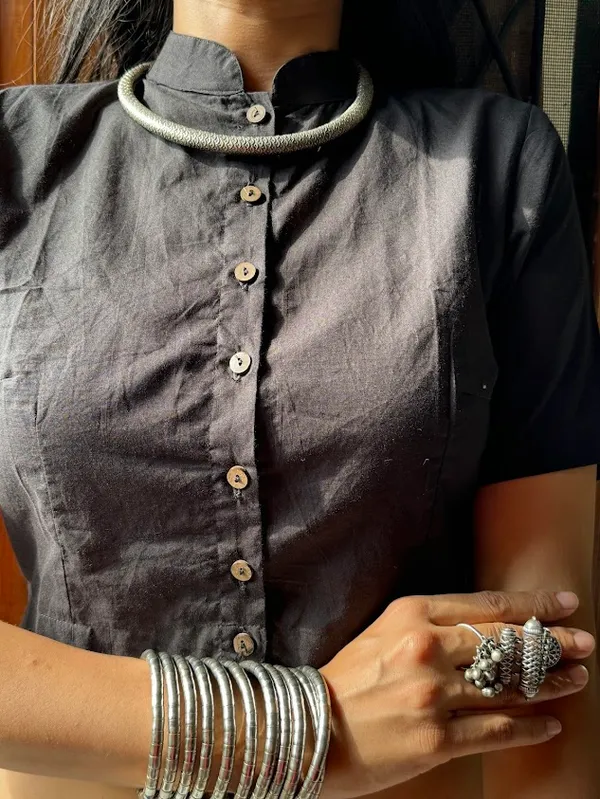 Black_Mandarin_Collar_Cotton_Blouses