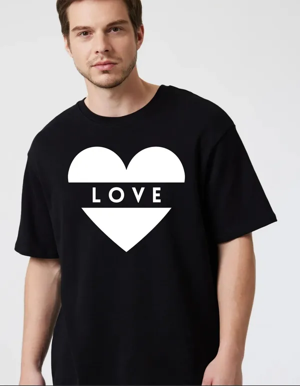 Black_Cotton_Blend_Trendy_Love_T-Shirt_For_Men