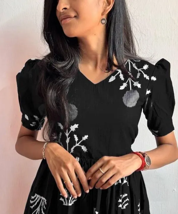 Anarkali_Rayon_Jaipuri_New_Kurti_For_Women's_And_Girls_/_Trending_New_Anarkali_Kurti_For_Women's/_Latest_Rayon_Kurti/Middi