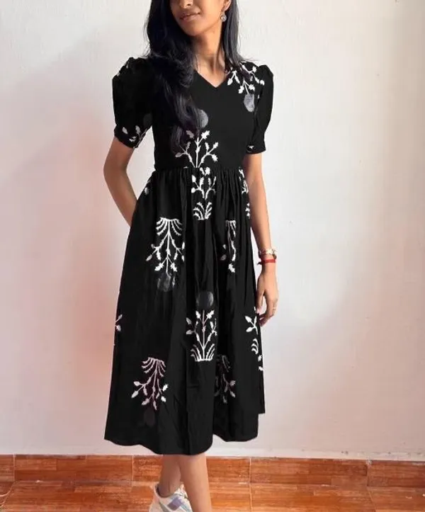 Anarkali_Rayon_Jaipuri_New_Kurti_For_Women's_And_Girls_/_Trending_New_Anarkali_Kurti_For_Women's/_Latest_Rayon_Kurti/Middi