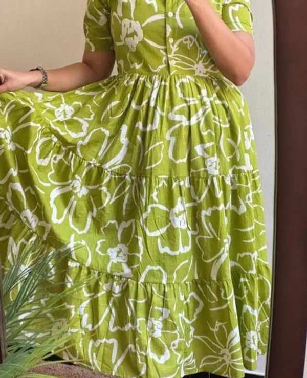 Green_Floral_Midi_Dress_|_Stylish_Green_Printed_Dress_|_Casual_Wear_Midi_Dress_for_Girls_|_Floral_Print_Long_Dress_|_Elegant_Printed_Gown_for_Daily_Wear_|_Green_Party_Wear_Midi_Dress_|_special_for_womens_and_girls