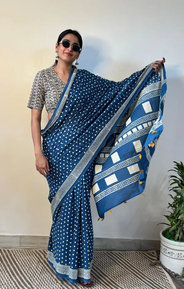 Indigo_Polka_Mulmul_Handblock_Saree_with_fabric_tassels