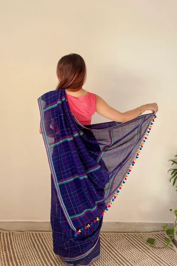 Navy_Blue_Checkered_Mulmul_Cotton_Saree_with_Kantha_Work_&_Tassels