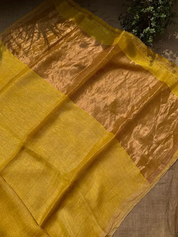 Surajmukhi_Pure__Silk_Linen_Handloom_Saree_with_Copper_Zari_Pallu