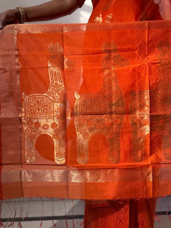 Bright_Orange-Red_Festive_Handloom_Cotton__Silk_Saree_with_Metallic_Copper_Horse_Motifs_&_Zari_Border