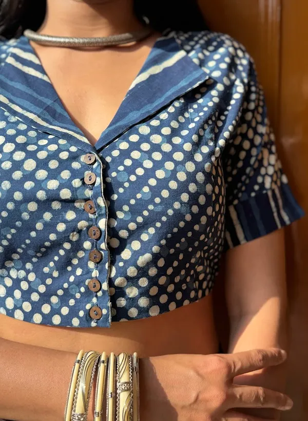 Indigo_Dots_V_Collar_Cotton_Handblock_blouse