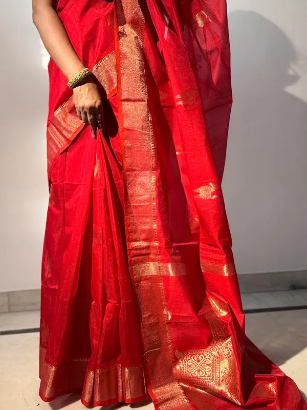 Brick_Red_Festive_Handloom_Cotton_Silk_Saree_with_Metallic_Copper_Horse_Motifs_&_Zari_Border
