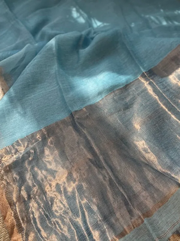 Aqua_Blue_Silk_Linen_Handloom_Saree_with_Copper_Zari_Pallu