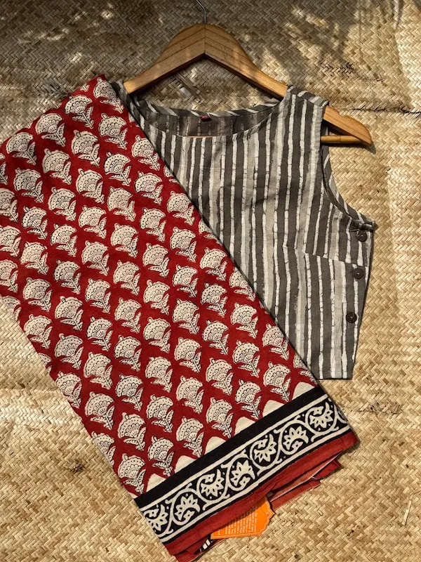 Bagru_Floral_Buti_Hand_Block__Cotton_Saree