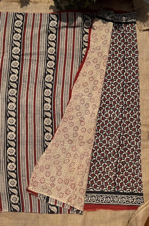 Bagru_Gulnaar_Floral_Mulmul_Saree_with_Blouse_Piece