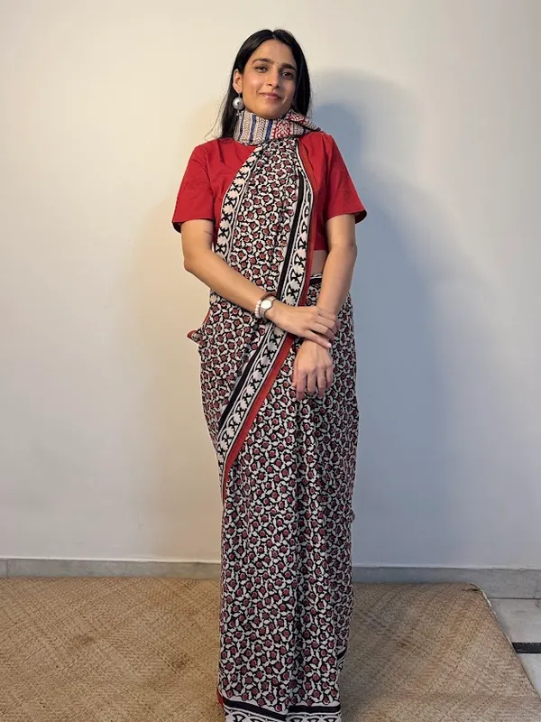 Bagru_Gulnaar_Floral_Mulmul_Saree_with_Blouse_Piece