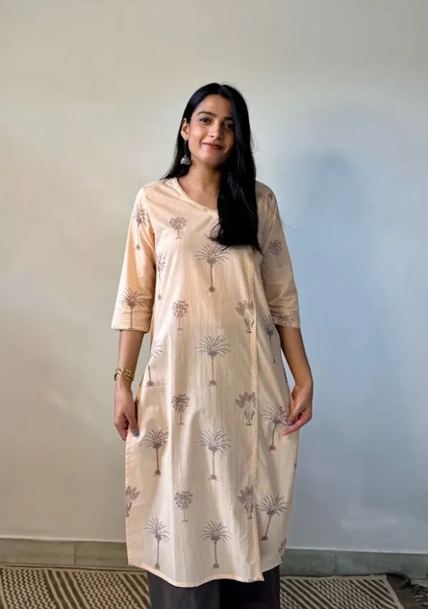 Blush_Cream_Heritage_Tree_Print_Angarkha_Kurti