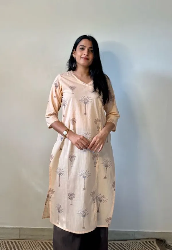 Blush_Cream_Heritage_Tree_Print_Angarkha_Kurti