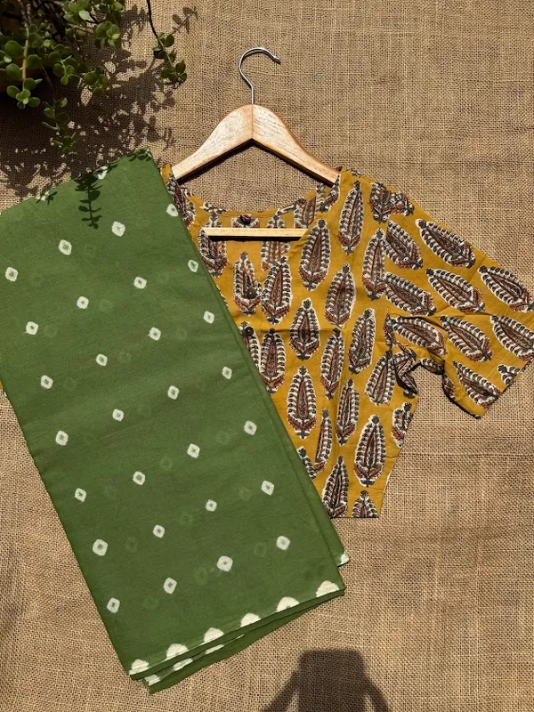 Mehendi_Green_Bandhej_Tie_&_Dye_Saree_with_Blouse_Piece