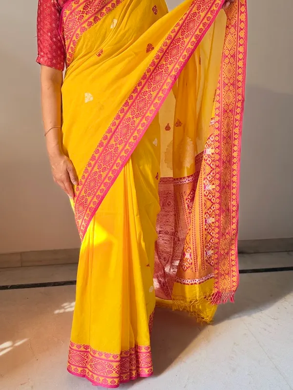 Bright_Sunshine_Yellow_Pure_Cotton_Handloom_Saree_with_Magenta_Baluchari_Motif_Pallu_&_Border