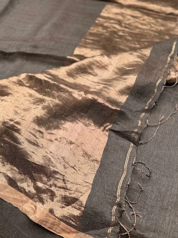 Earthy_Mocha_Pure_Silk_Linen_Handloom_Saree_with_Copper_Zari_Pallu