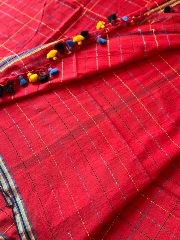 Crimson_Checkered_Mulmul_Cotton_Saree_with_Kantha_Work_&_Tassels