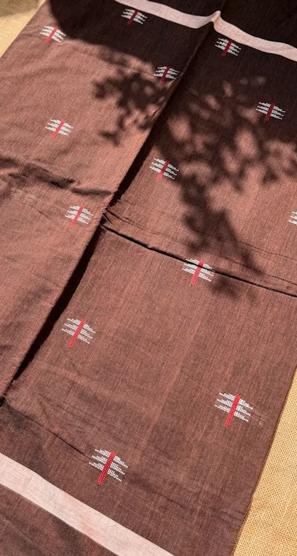 Deep_Cocoa_Brown_Dhaniakhali_Cotton_Handloom_Saree_with_Geometric_Arrow_Motifs_&_Coral_Red_Border