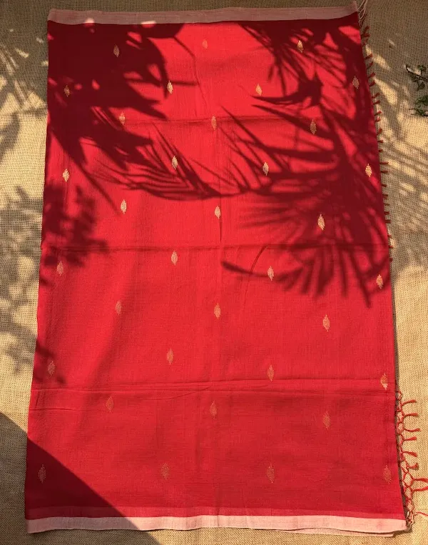 Deep_Red_Festive_Pure_Cotton_Handloom_Saree_with_Copper_Zari_Motifs_&_Striped_Pallu