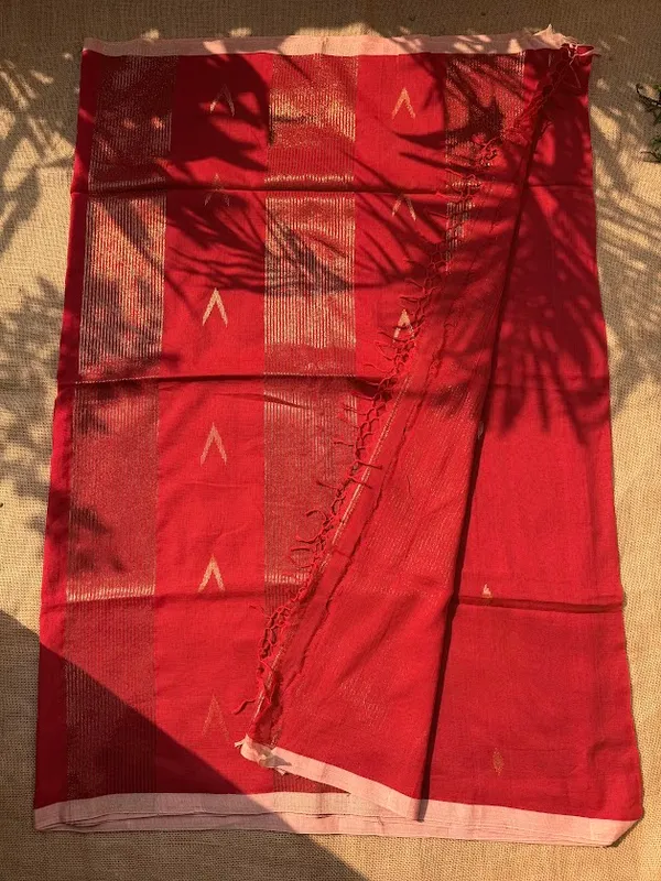 Deep_Red_Festive_Pure_Cotton_Handloom_Saree_with_Copper_Zari_Motifs_&_Striped_Pallu