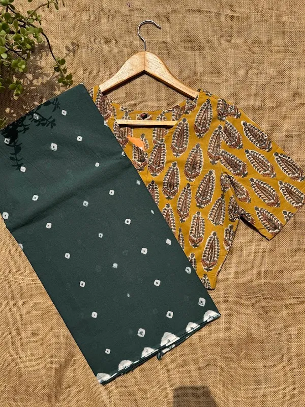 Pine_Green_Bandhej_Tie_&_Dye_Mulmul_Saree_with_Blouse_Piece