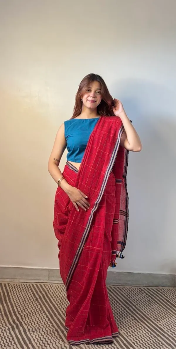 Crimson_Checkered_Mulmul_Cotton_Saree_with_Kantha_Work_&_Tassels