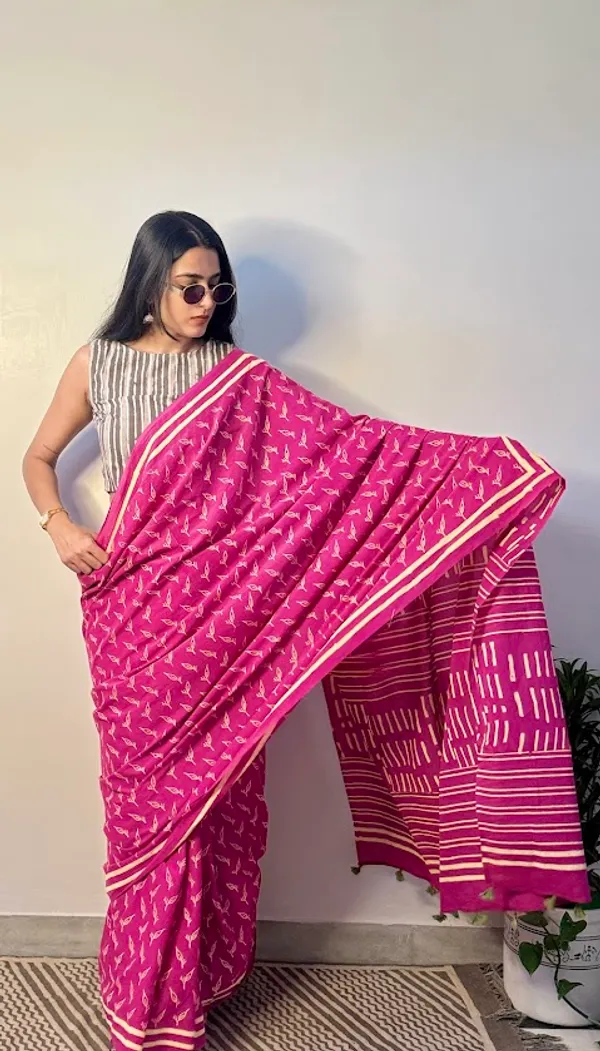 Gulabi_Pallavi_Mulmul_Saree