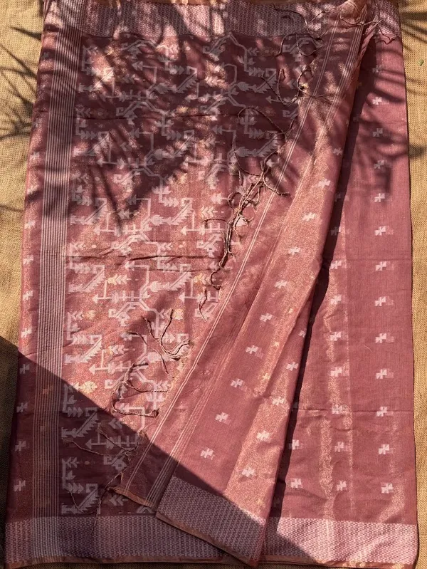 Handwoven_Dusty_Mauve_Onion_Pink_Metallic_Tissue_Saree_featuring_Jamdani_Weave_&_Tasselled_Pallu_(Handloom_Mark_Certified)