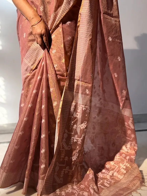 Handwoven_Dusty_Mauve_Onion_Pink_Metallic_Tissue_Saree_featuring_Jamdani_Weave_&_Tasselled_Pallu_(Handloom_Mark_Certified)